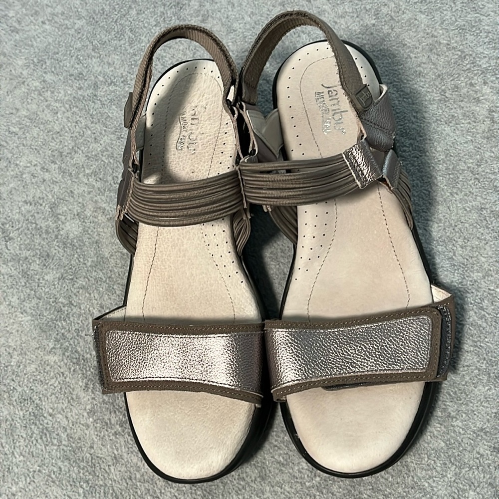 Jambu Wedge Sandals Size 9.5 Memory Foam Comfort Summer